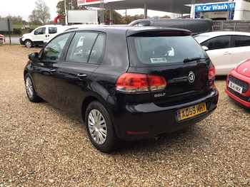 Used Volkswagen Golf 2009 for sale - 76449397: Photo