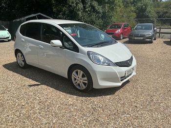 Used Honda Jazz 2014 for sale - 79252596: Photo