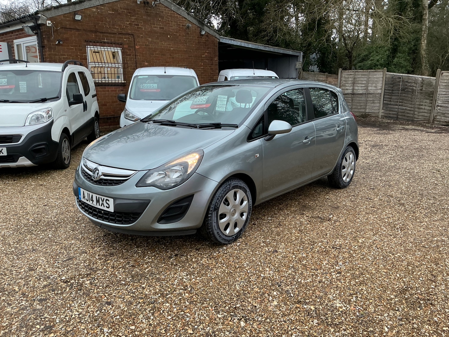 Used Vauxhall Corsa 2014 for sale - 77247648: Photo 3