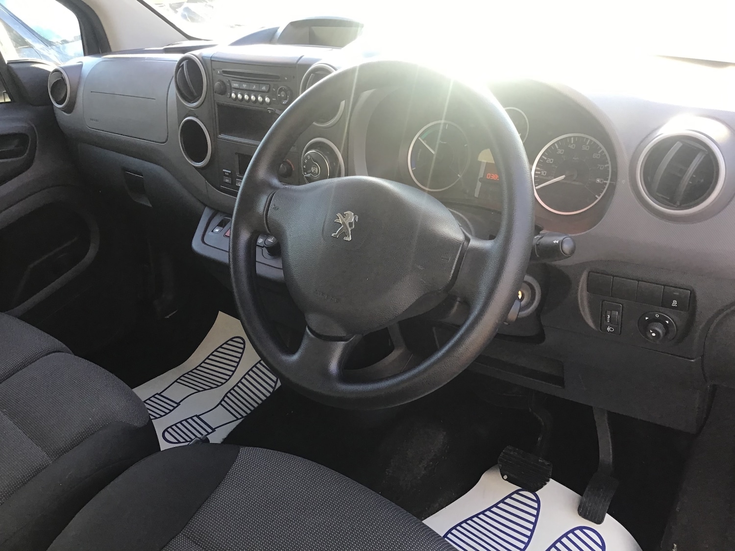 Used Peugeot Partner 2019 for sale - 76613659: Photo 13