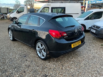 Used Vauxhall Astra 2016 for sale - 77080680: Photo