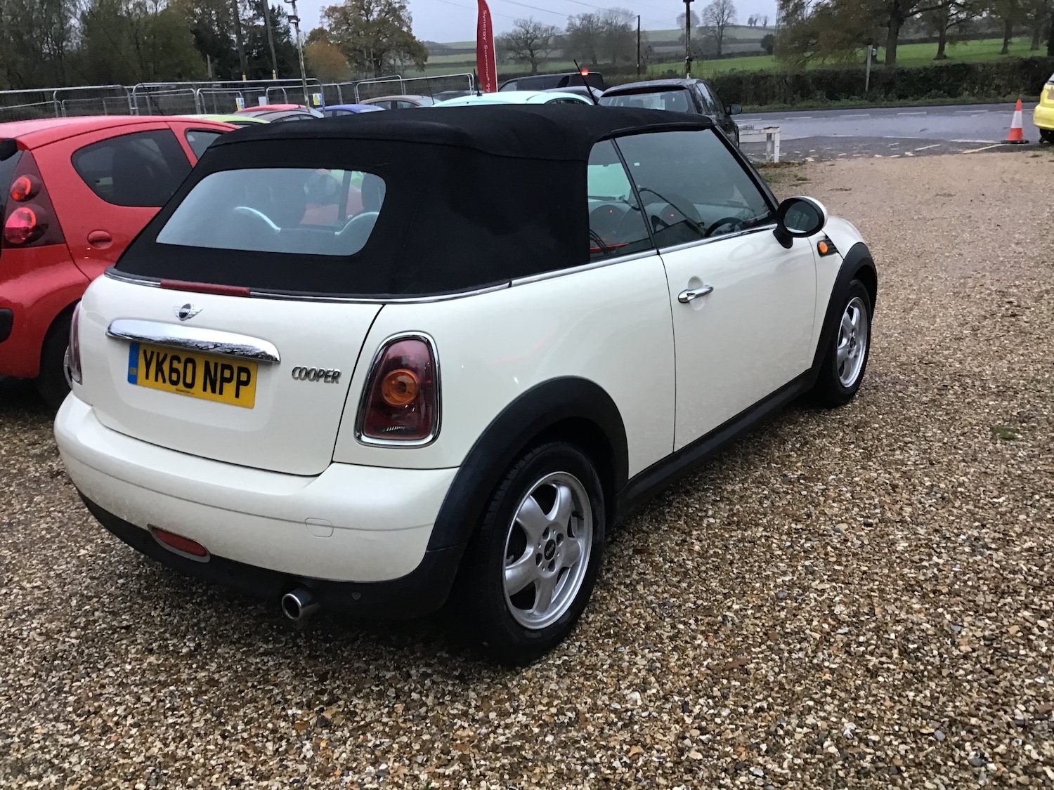 Used MINI Convertible 2010 for sale - 76722418: Photo 11