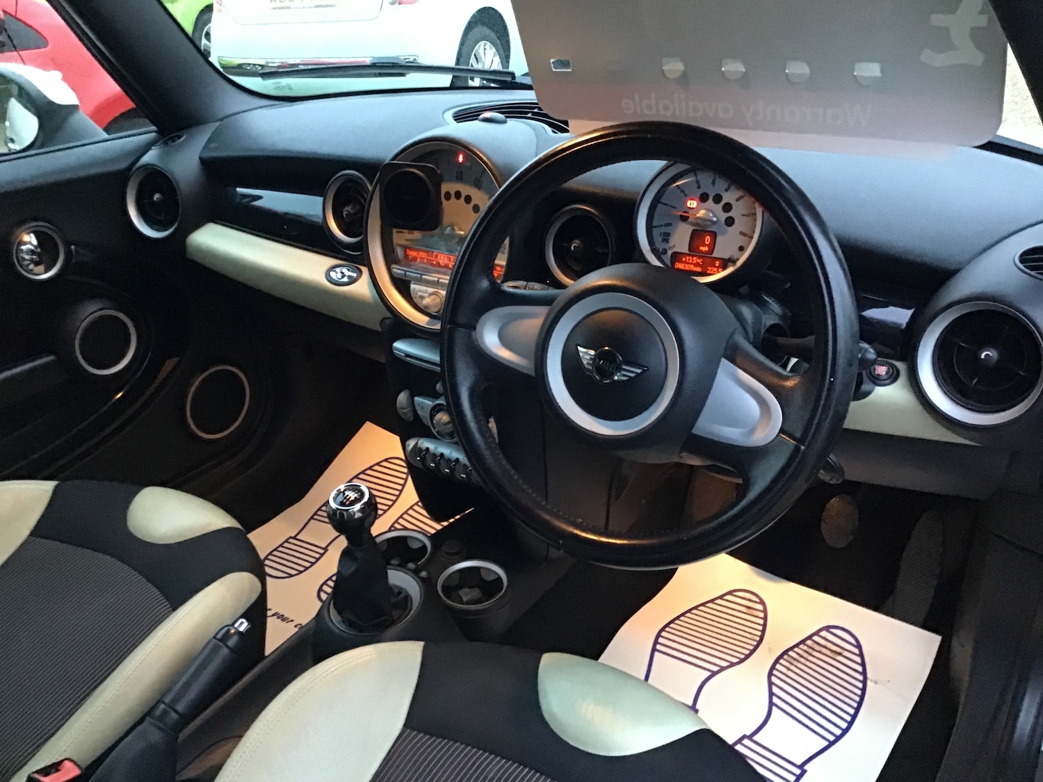 Used MINI Convertible 2010 for sale - 76722418: Photo 13