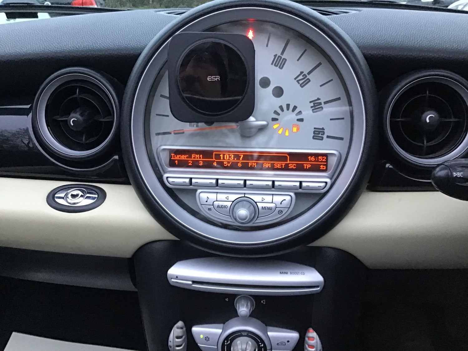 Used MINI Convertible 2010 for sale - 76722418: Photo 19