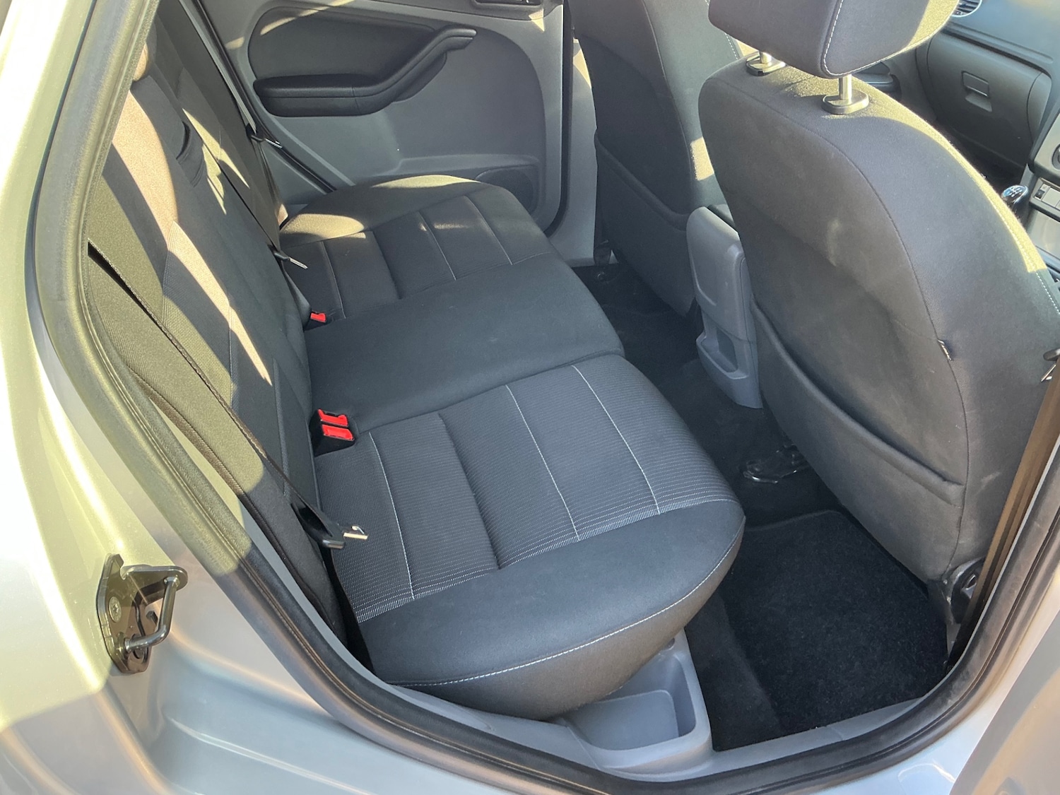 Used Ford Focus 2010 for sale - 78133643: Photo 10