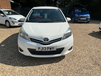 Used Toyota Yaris 2013 for sale - 79625648: Photo