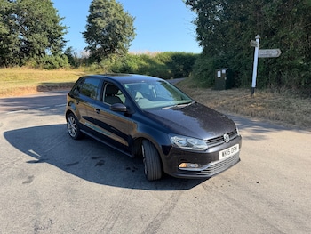 Used Volkswagen Polo 2015 for sale - 79155999: Photo
