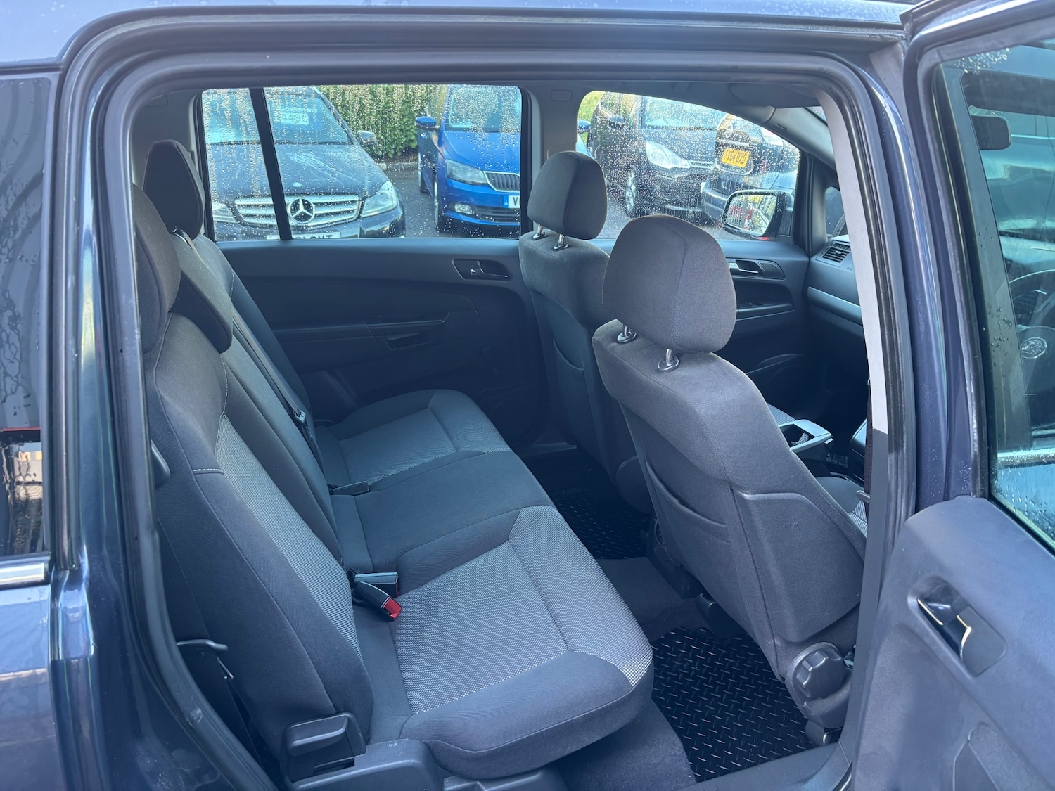 Used Vauxhall Zafira 2011 for sale - 76799600: Photo 17