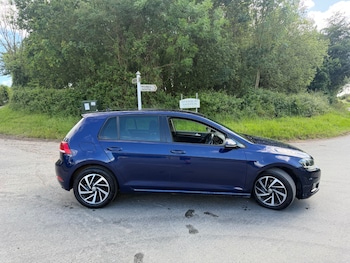 Used Volkswagen Golf 2019 for sale - 78852990: Photo