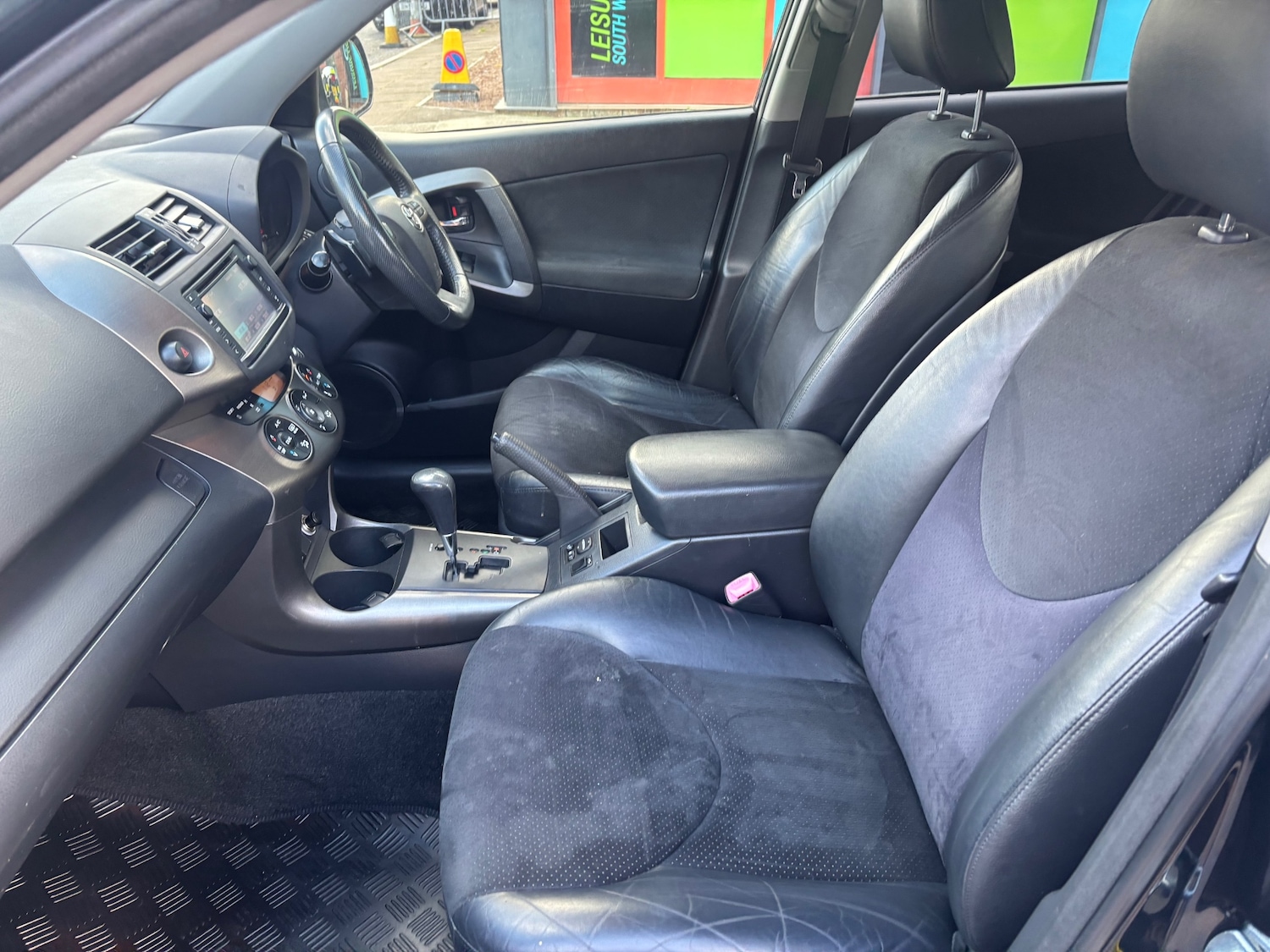 Used Toyota RAV4 2012 for sale - 76387433: Photo 13