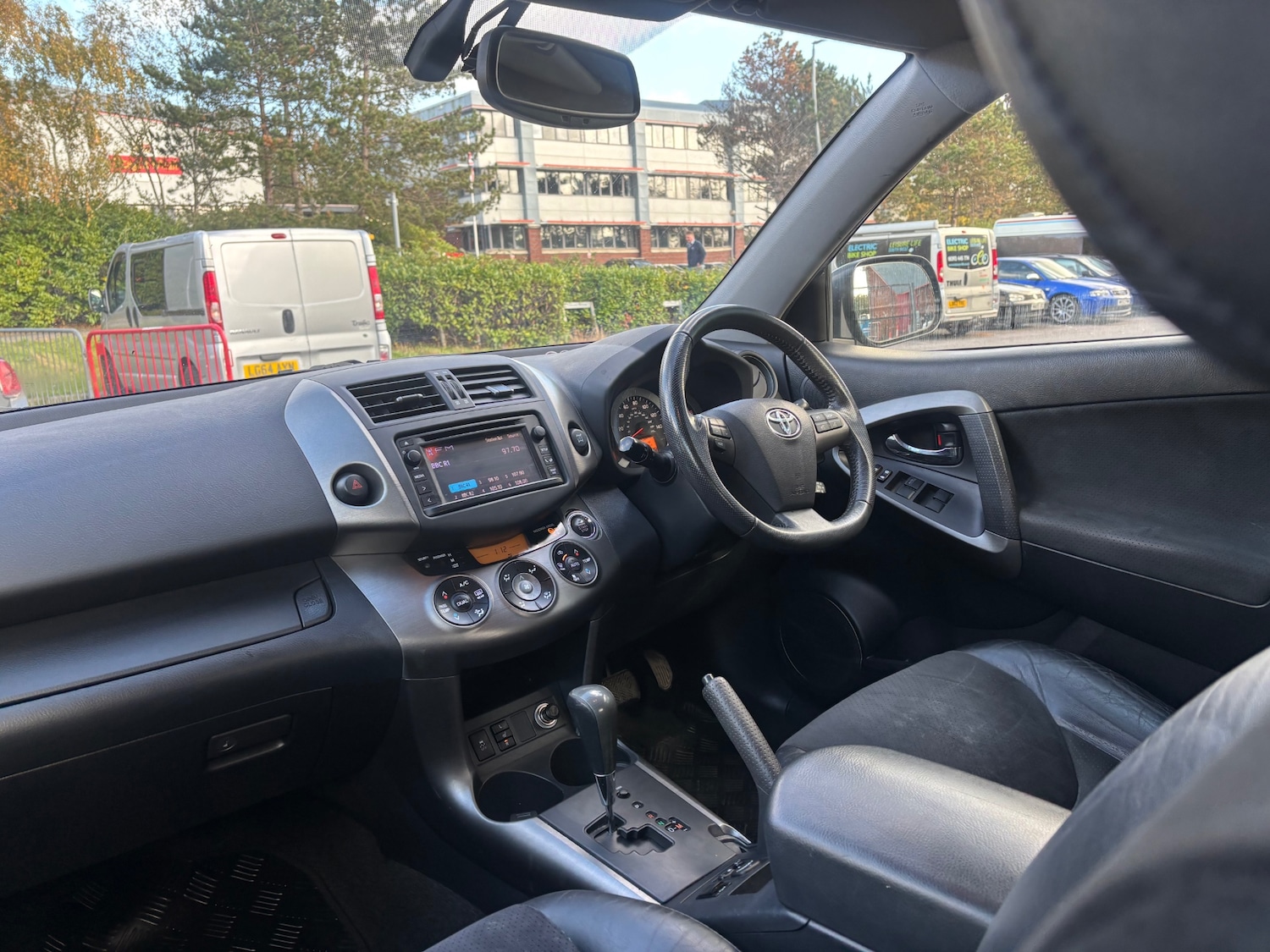 Used Toyota RAV4 2012 for sale - 76387433: Photo 15