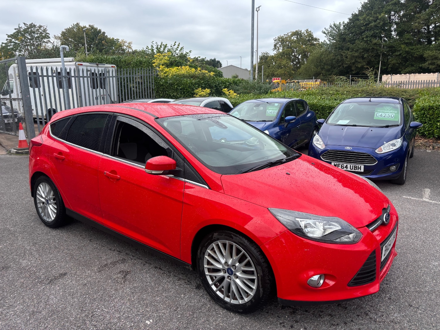Used Ford Focus 2014 for sale - 76184088: Photo 2