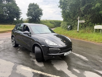 Used Porsche Cayenne 2011 for sale - 78976645: Photo