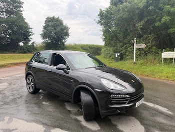 Used Porsche Cayenne 2011 for sale - 78976645: Photo