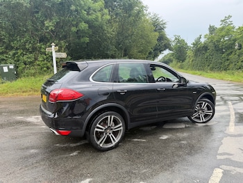 Used Porsche Cayenne 2011 for sale - 78976645: Photo