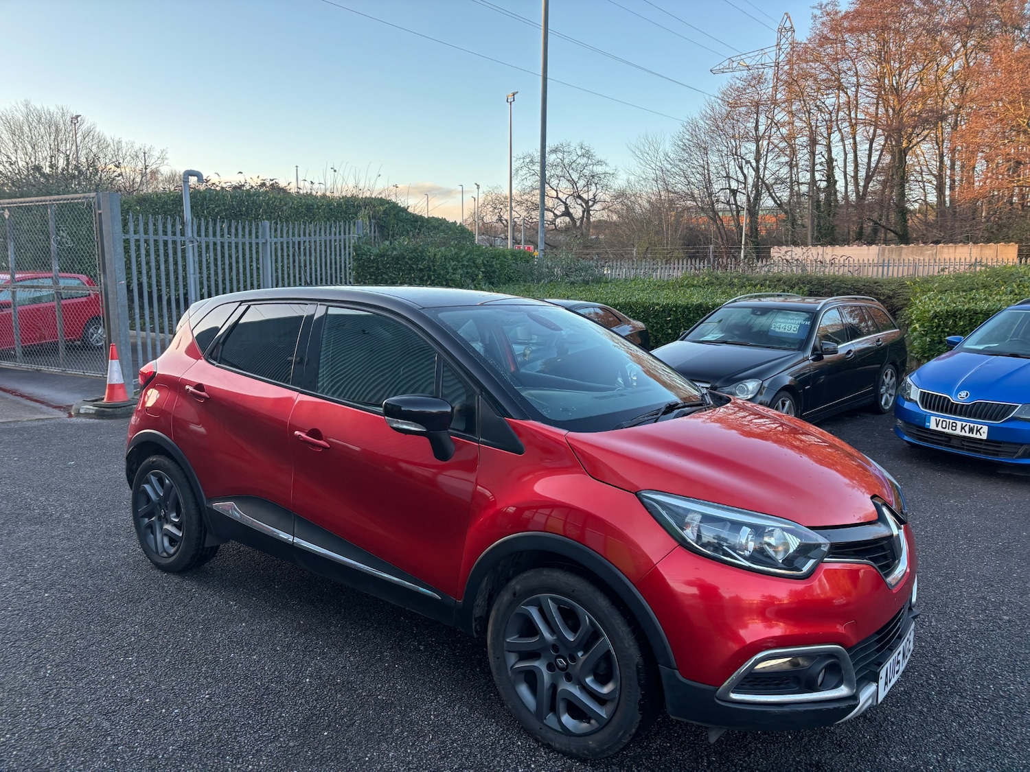 Used Renault Captur 2015 for sale - 77090244: Photo 2