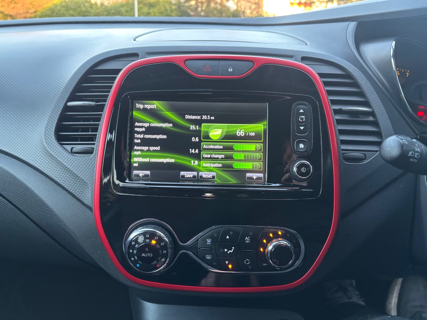 Used Renault Captur 2015 for sale - 77090244: Photo 22