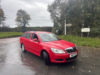 2011 (11) - 1.6 TDI CR SE 5dr DSG