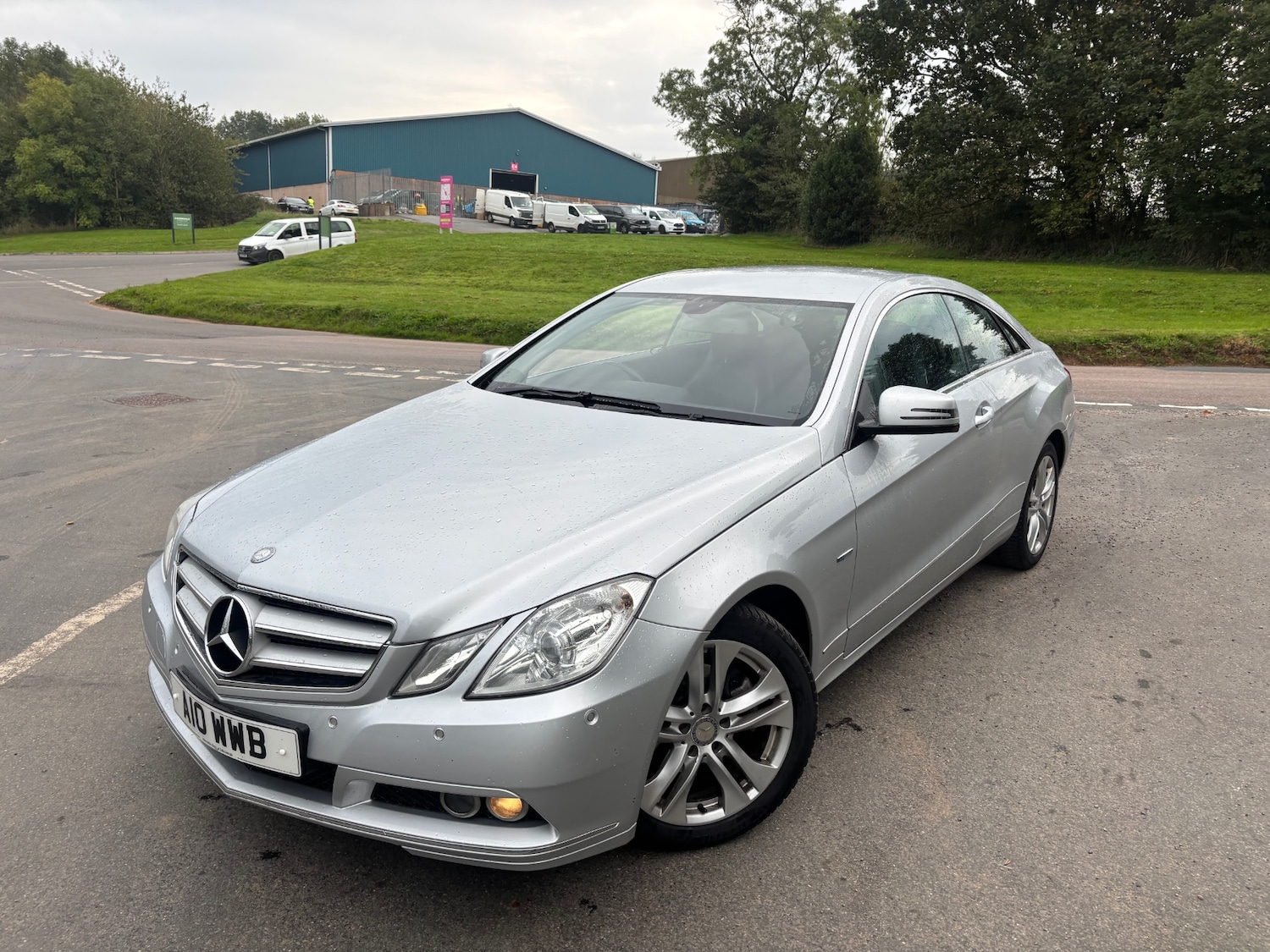 Used Mercedes-Benz E Class 2010 for sale - 76142468: Photo 12
