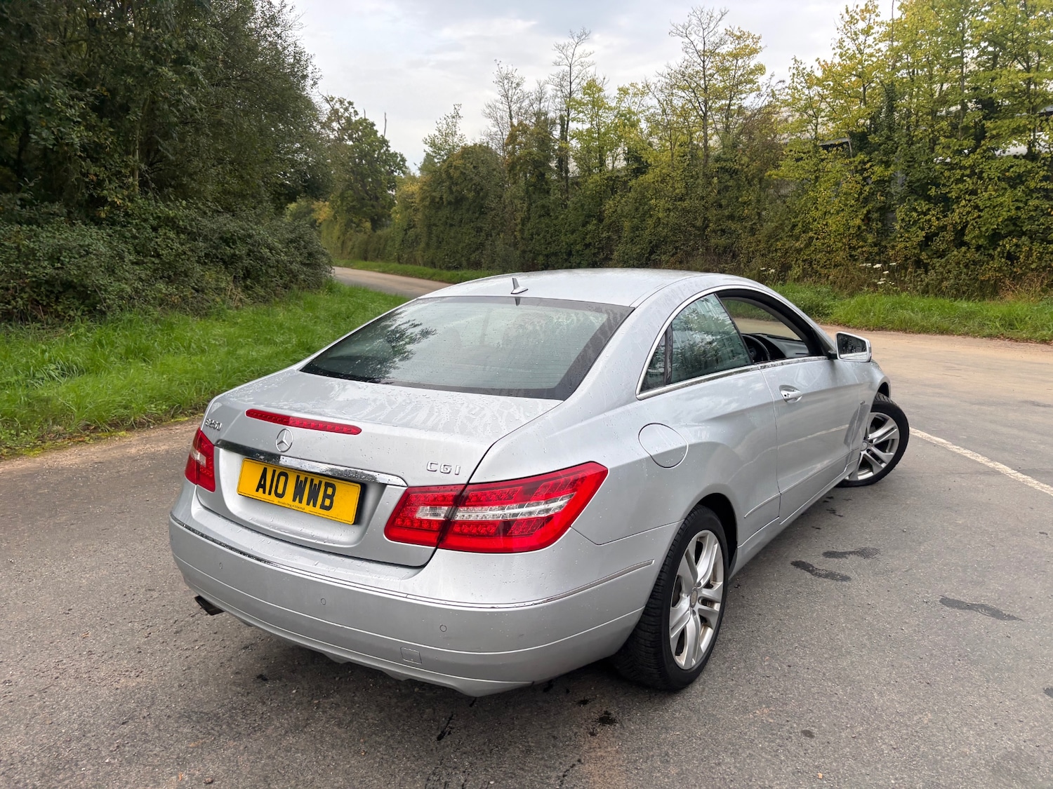 Used Mercedes-Benz E Class 2010 for sale - 76142468: Photo 6