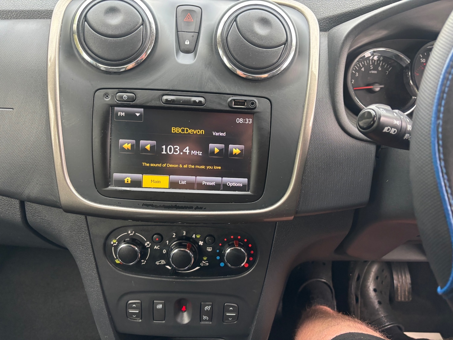 Used Dacia Sandero Stepway 2013 for sale - 76298930: Photo 16