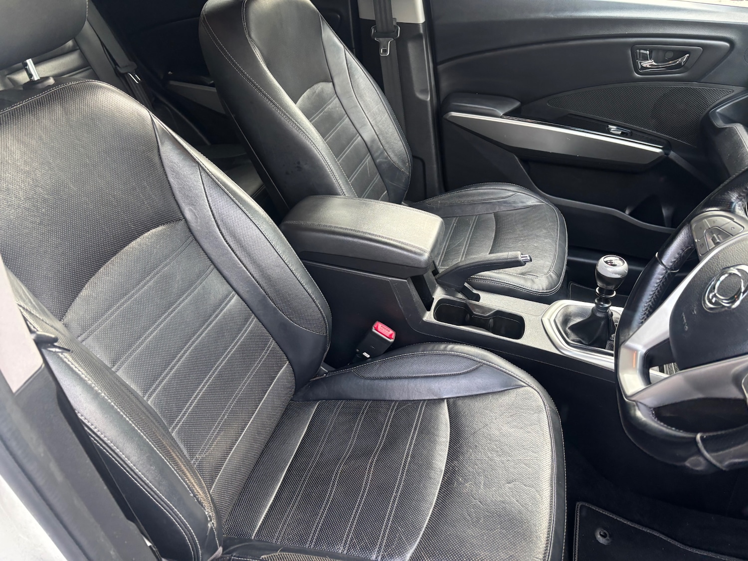 Used Ssangyong Tivoli 2016 for sale - 76329820: Photo 18