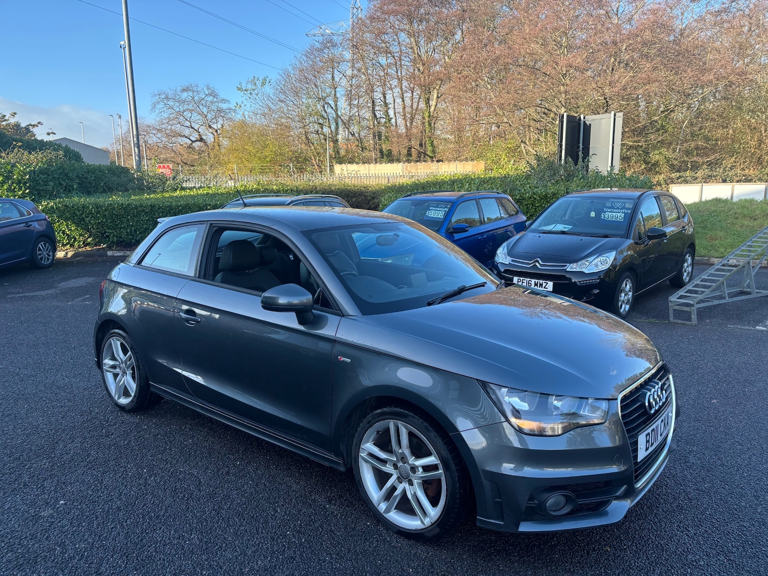 Used Audi A1 2011 for sale - 76848878: Photo 2