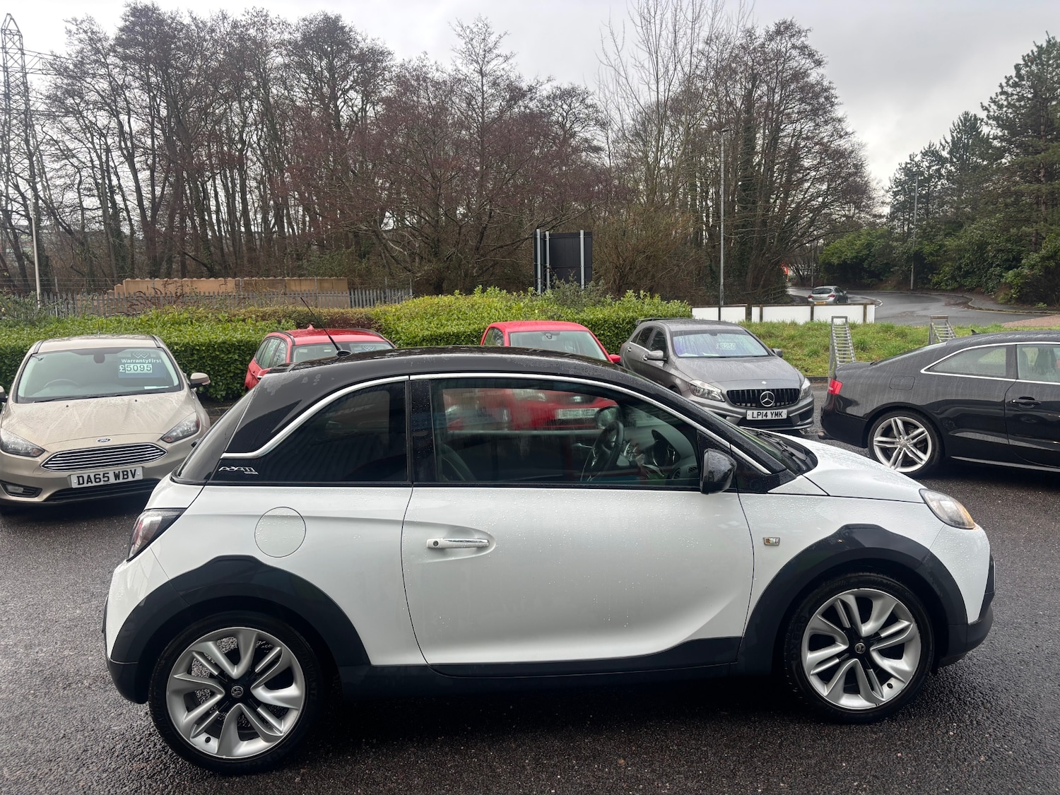 Used Vauxhall ADAM 2015 for sale - 77516518: Photo 3
