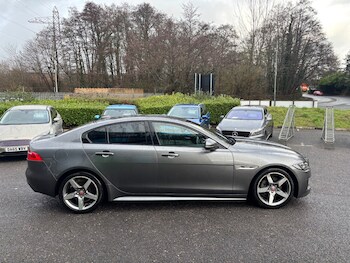 Used Jaguar XE 2017 for sale - 77289391: Photo