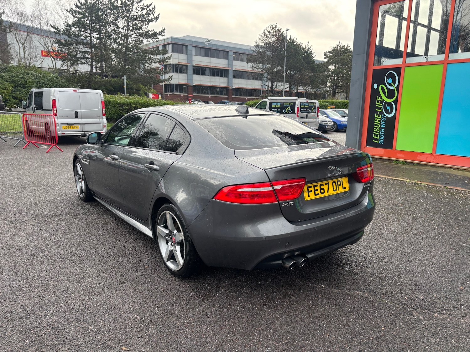 Used Jaguar XE 2017 for sale - 77289391: Photo 7