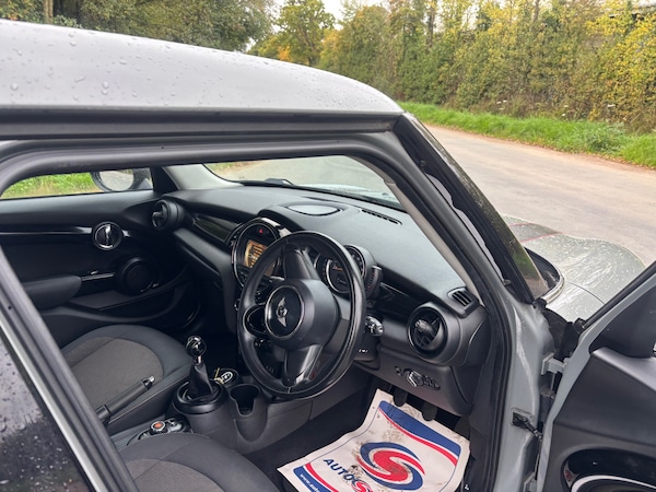 Used MINI Hatch 2015 for sale - 76271627: Photo 19