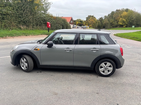 Used MINI Hatch 2015 for sale - 76271627: Photo 9