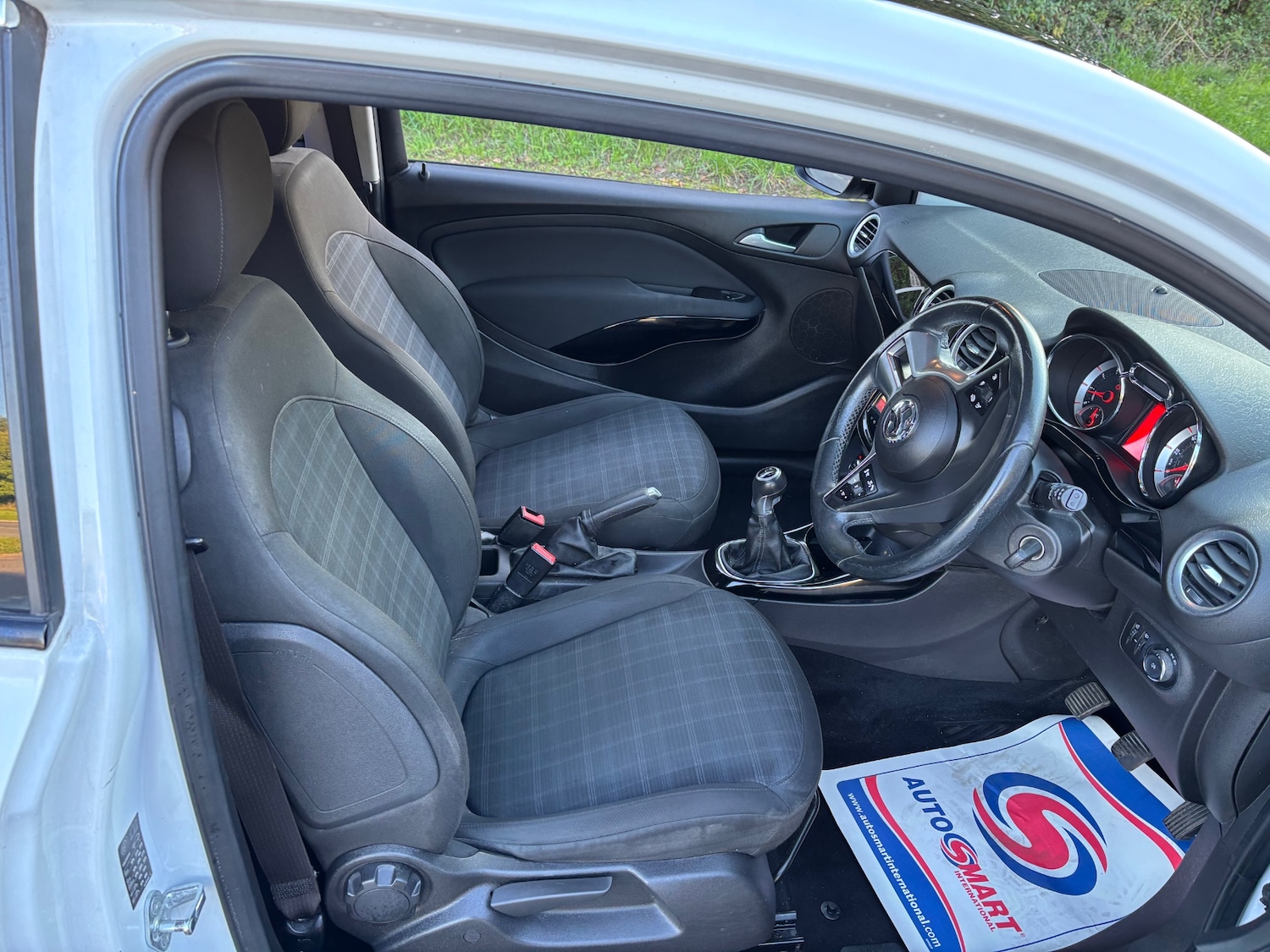 Used Vauxhall ADAM 2015 for sale - 76087581: Photo 16