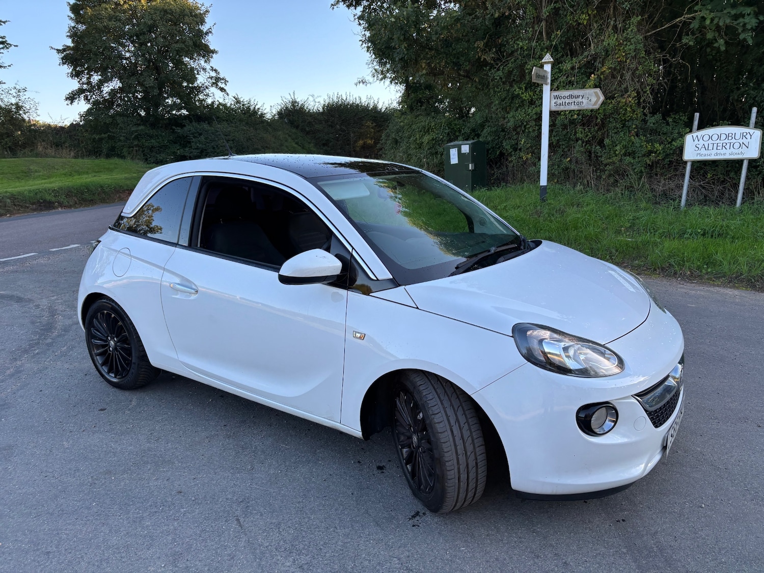 Used Vauxhall ADAM 2015 for sale - 76087581: Photo 2