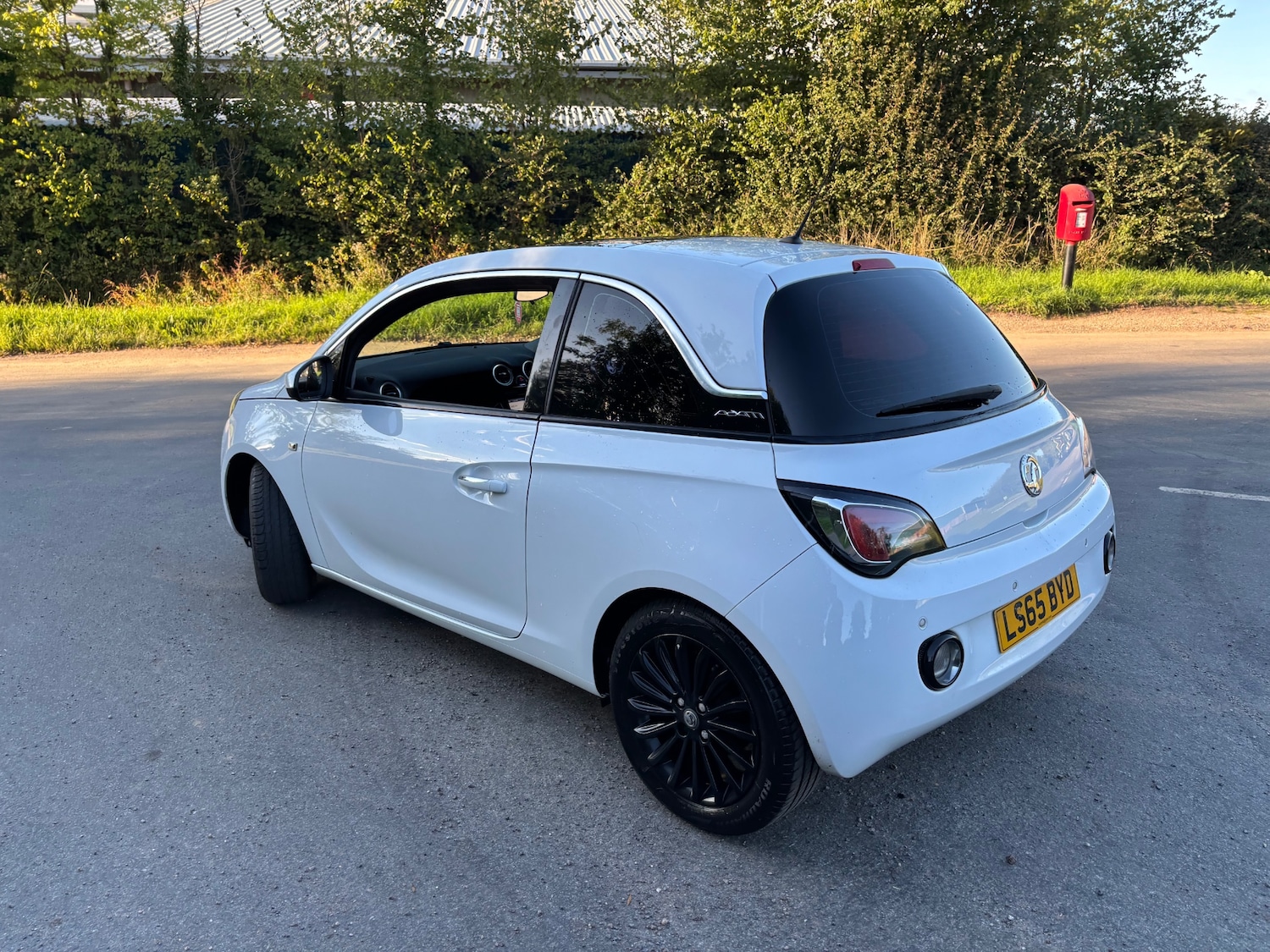 Used Vauxhall ADAM 2015 for sale - 76087581: Photo 8
