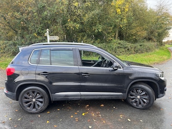 Used Volkswagen Tiguan 2011 for sale - 76455551: Photo