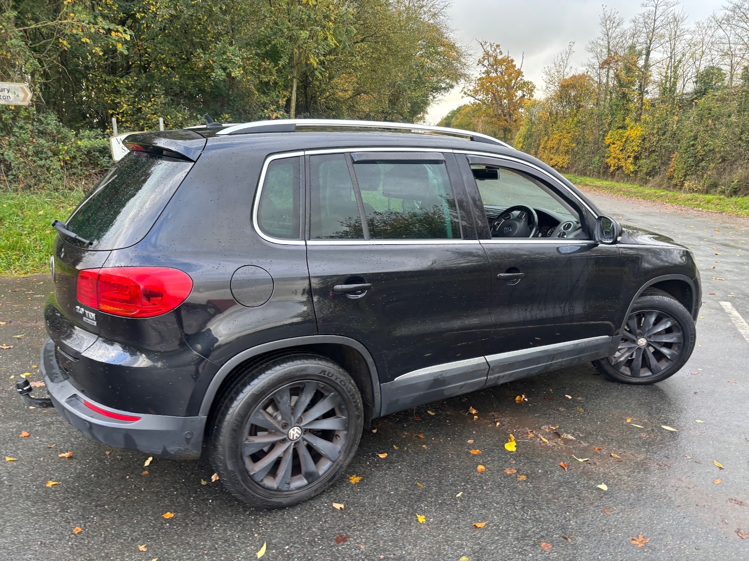 Used Volkswagen Tiguan 2011 for sale - 76455551: Photo 4