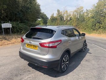 Used Nissan Qashqai 2015 for sale - 79219493: Photo
