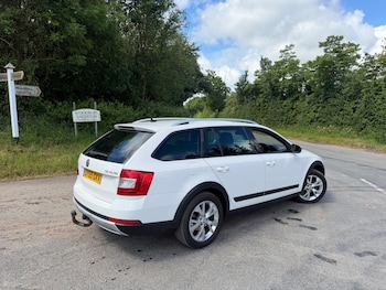 Used Skoda Octavia 2015 for sale - 78782782: Photo