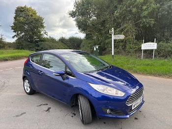 Used Ford Fiesta 2014 for sale - 76058343: Photo