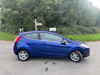 Used Ford Fiesta 2014 for sale - 76058343: Photo