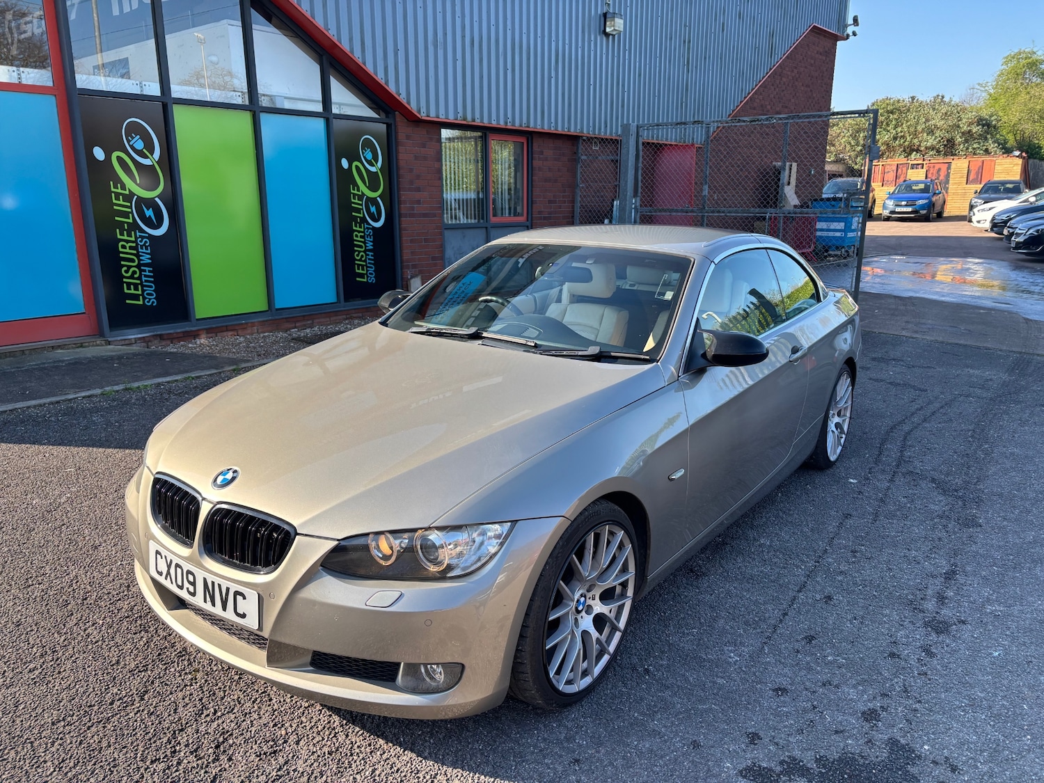 Used BMW 3 Series 2009 for sale - 77954311: Photo 11