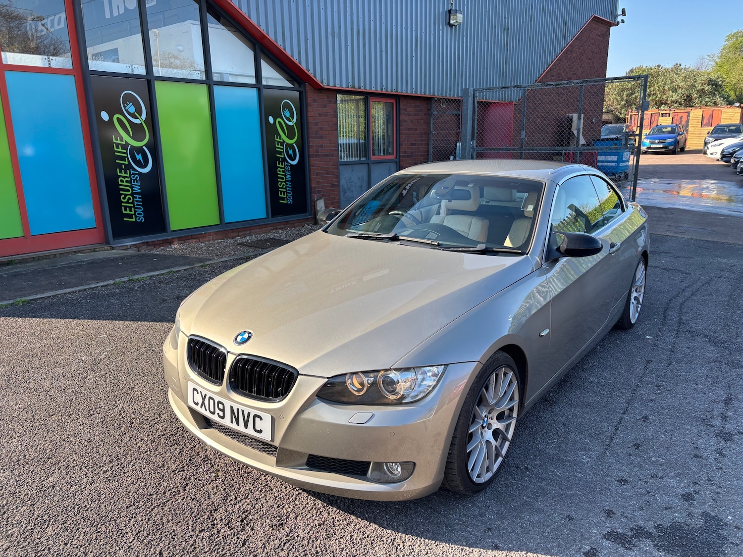 Used BMW 3 Series 2009 for sale - 77954311: Photo 12