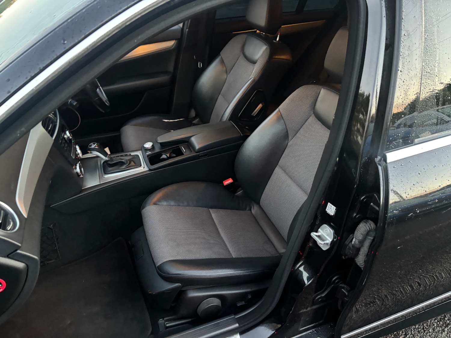 Used Mercedes-Benz C Class 2012 for sale - 76497079: Photo 13