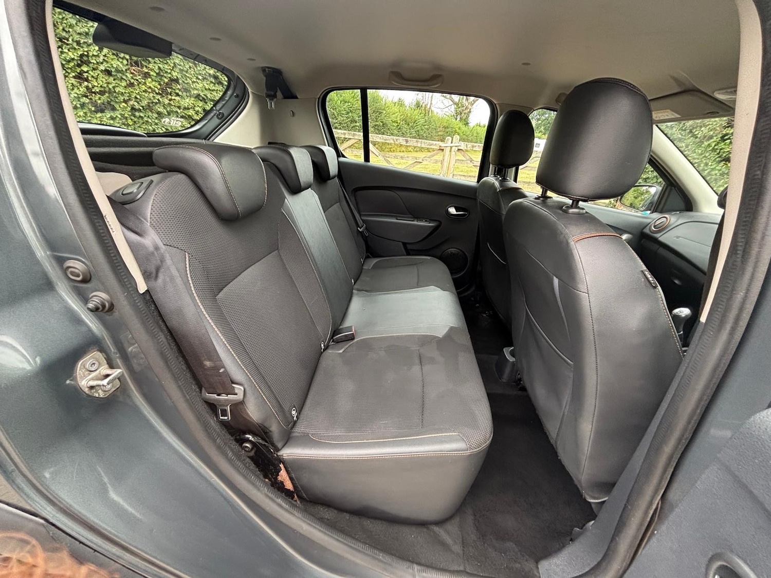 Used Dacia Sandero Stepway 2017 for sale - 76963736: Photo 15