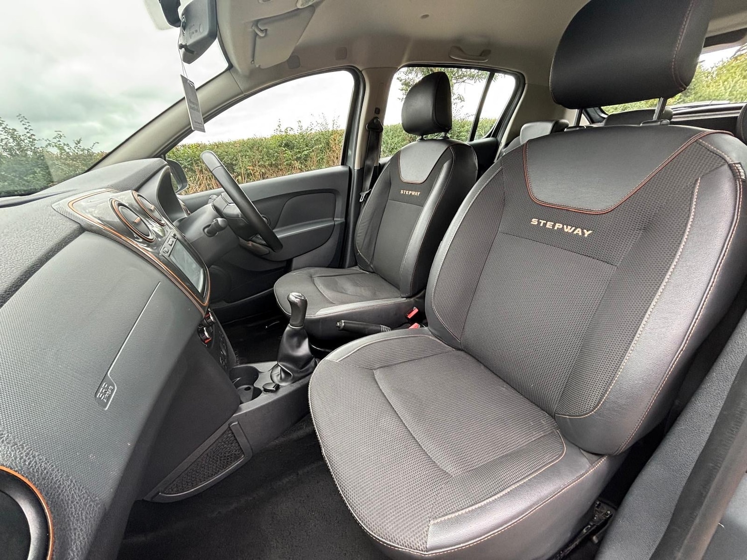 Used Dacia Sandero Stepway 2017 for sale - 76963736: Photo 19