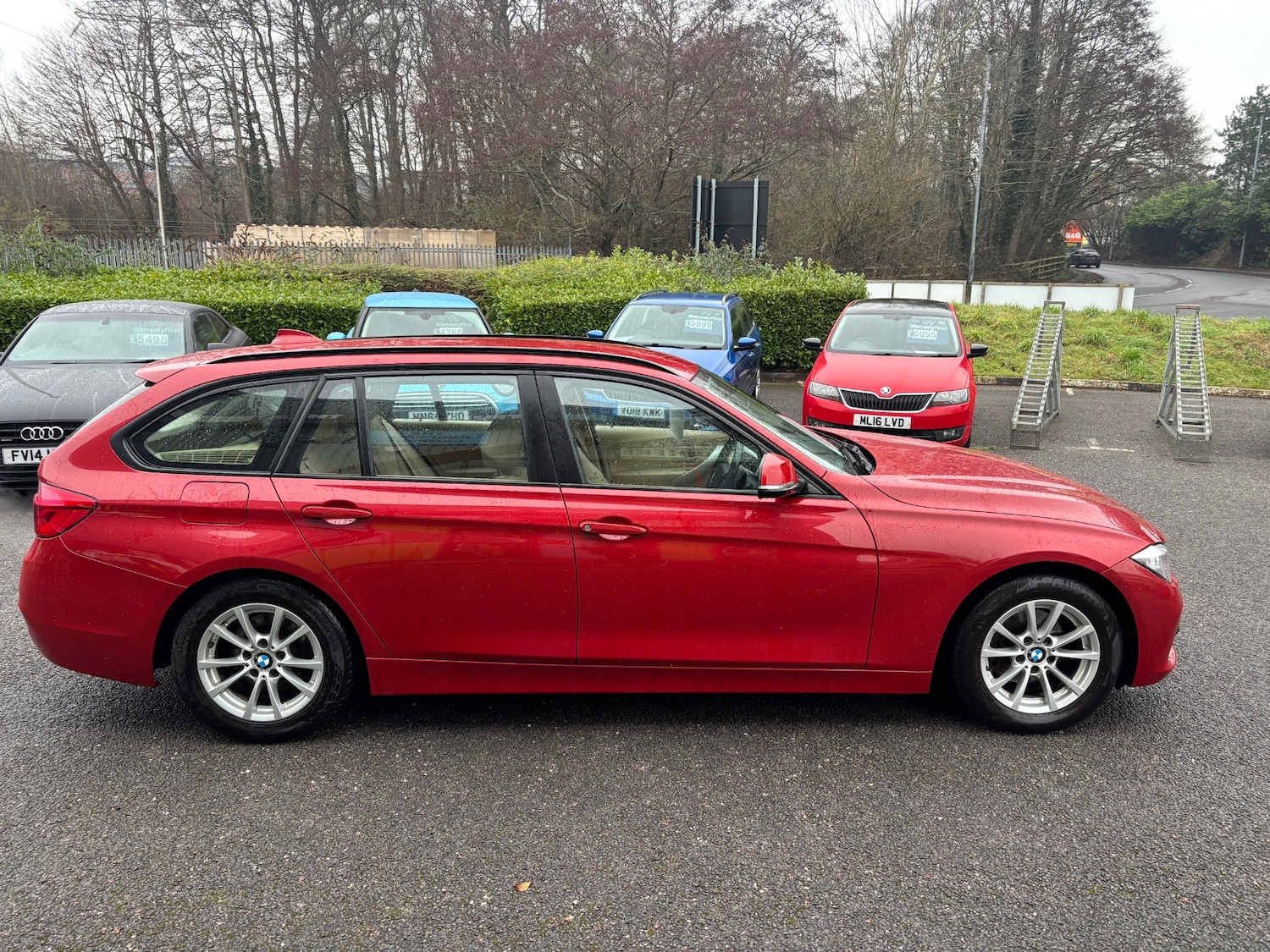 Used BMW 3 Series 2015 for sale - 77201476: Photo 3