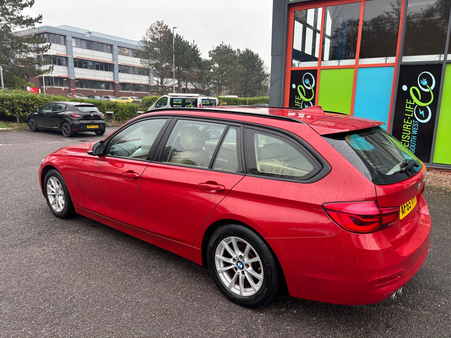 Used BMW 3 Series 2015 for sale - 77201476: Photo 8