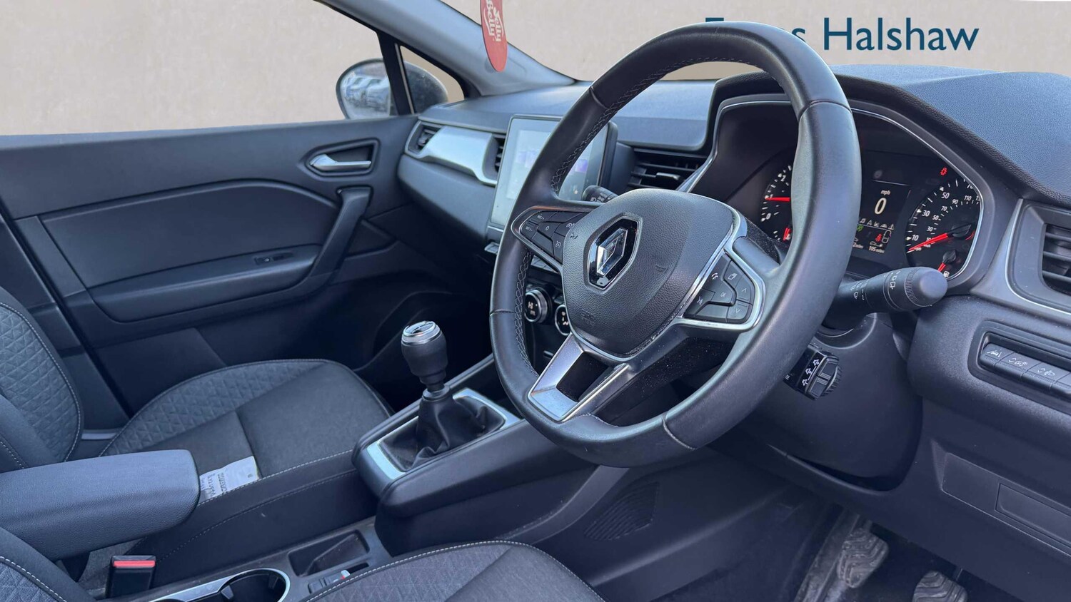Used Renault Captur for sale - 77860790: Photo 20