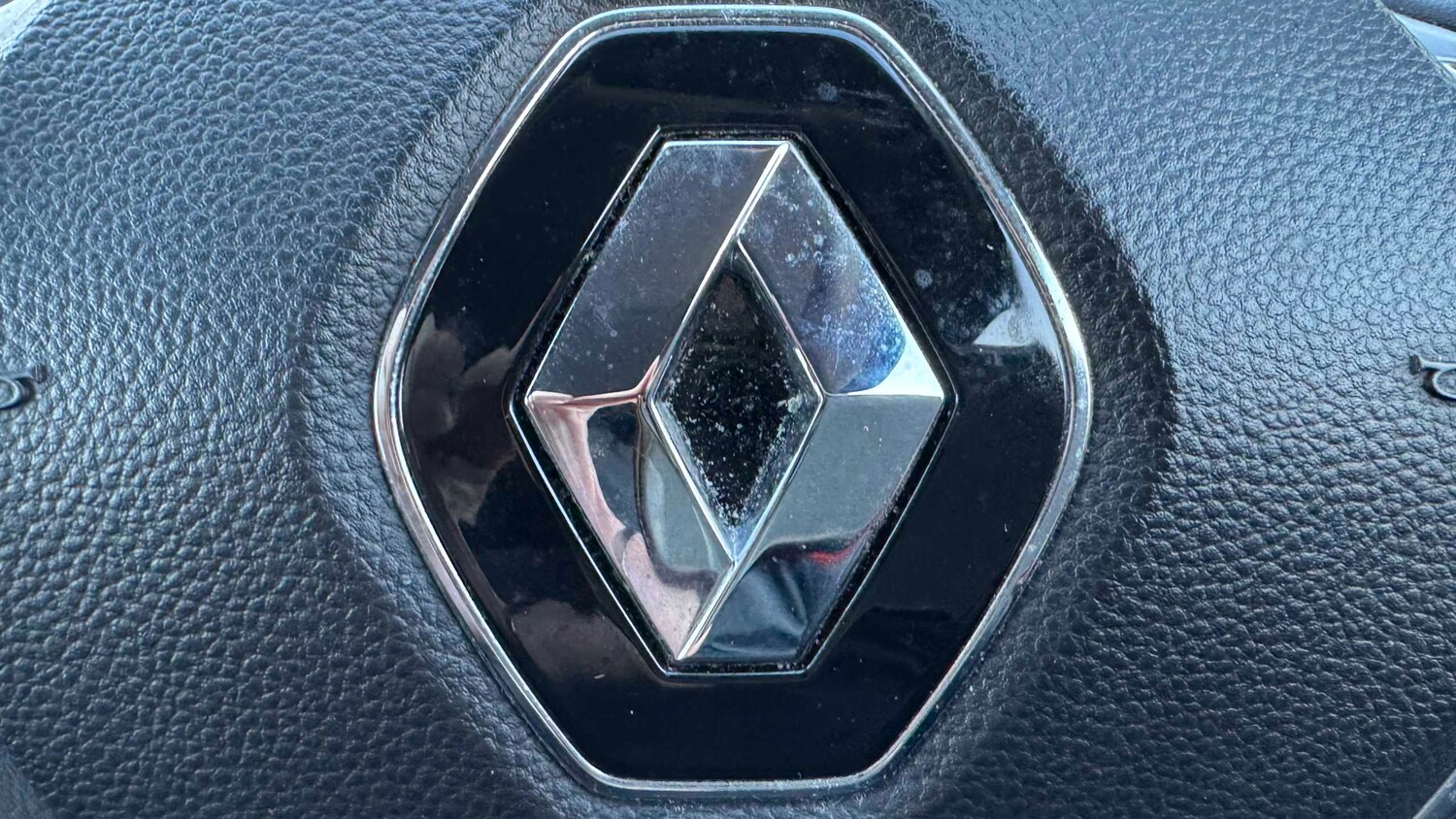 Used Renault Captur for sale - 77860790: Photo 6